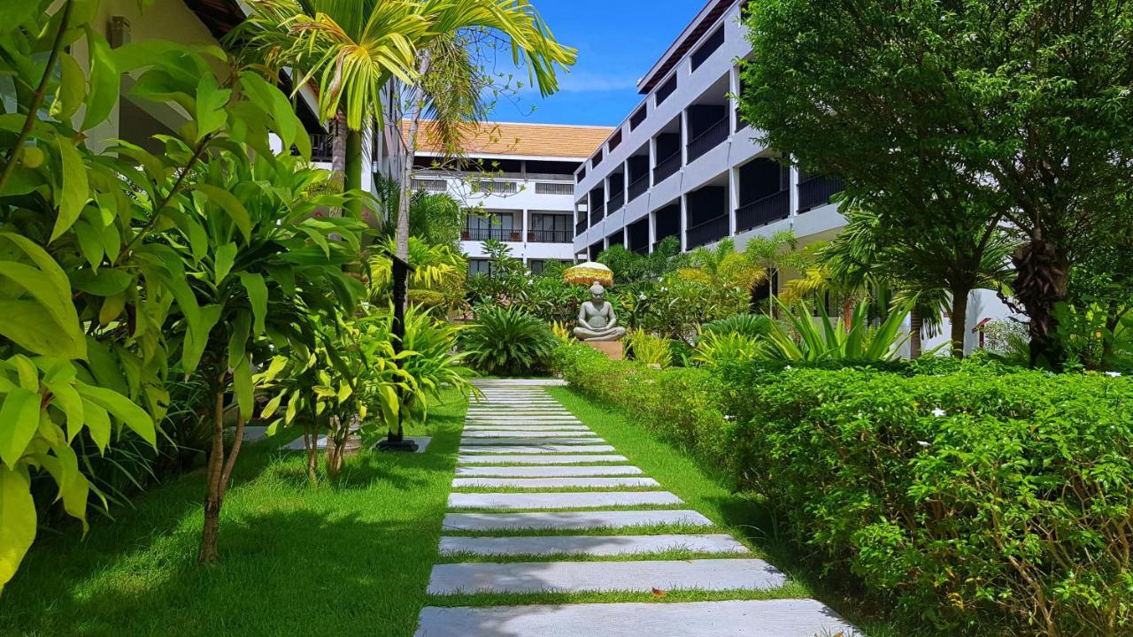 New Riverside Hotel Siem Reap Bagian luar foto