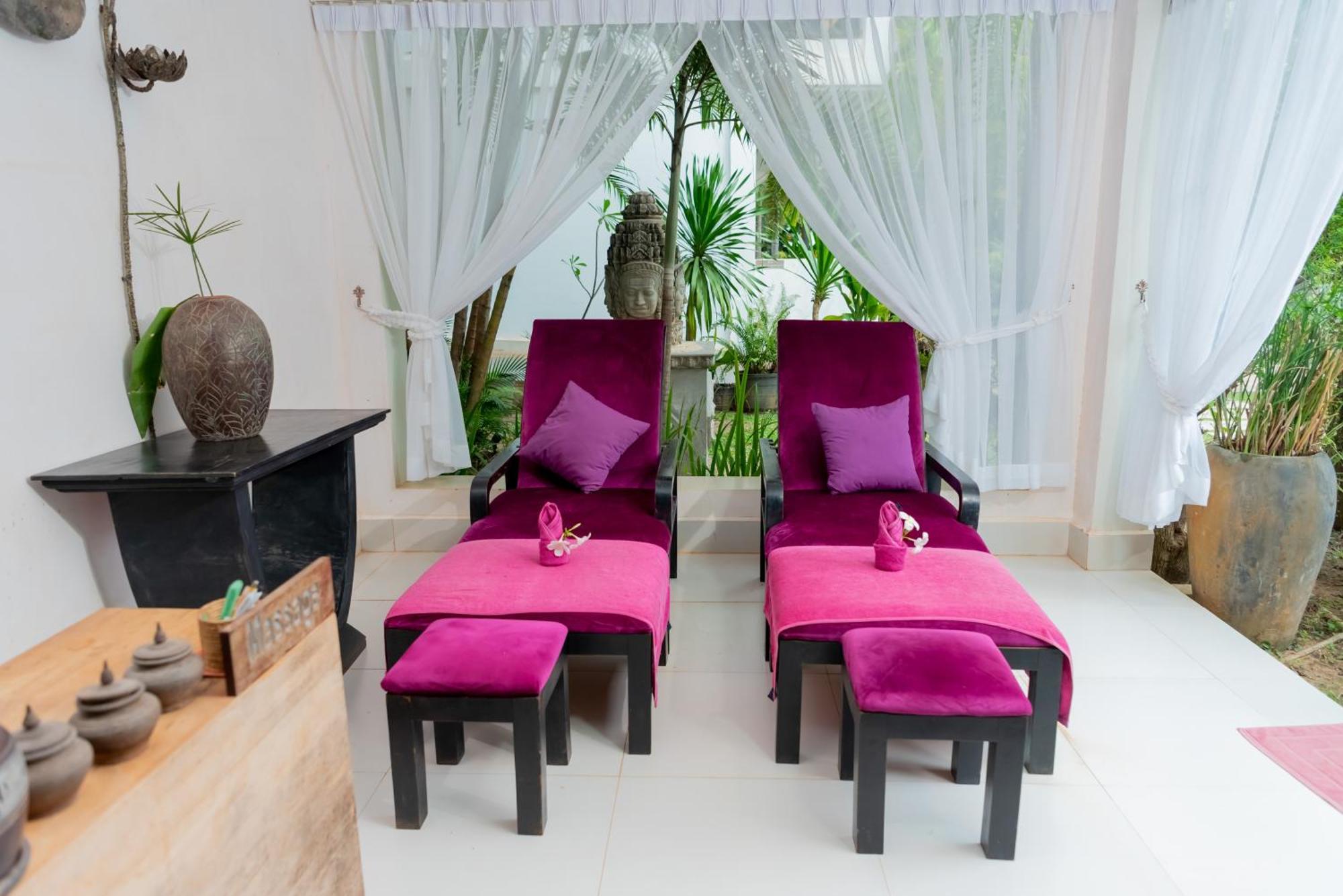 New Riverside Hotel Siem Reap Bagian luar foto