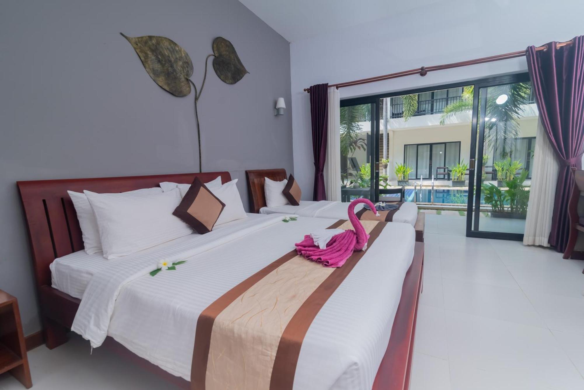 New Riverside Hotel Siem Reap Bagian luar foto