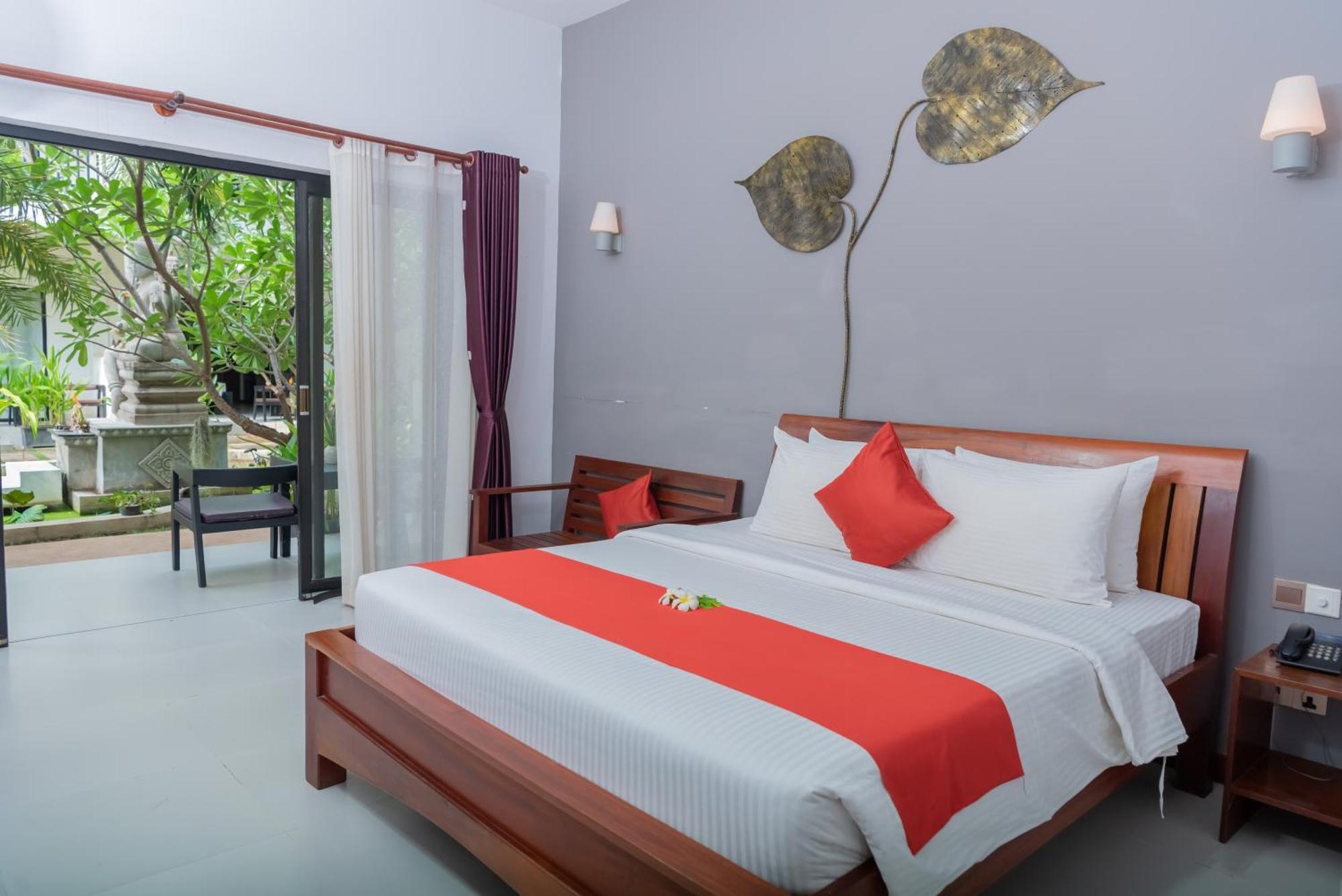New Riverside Hotel Siem Reap Bagian luar foto