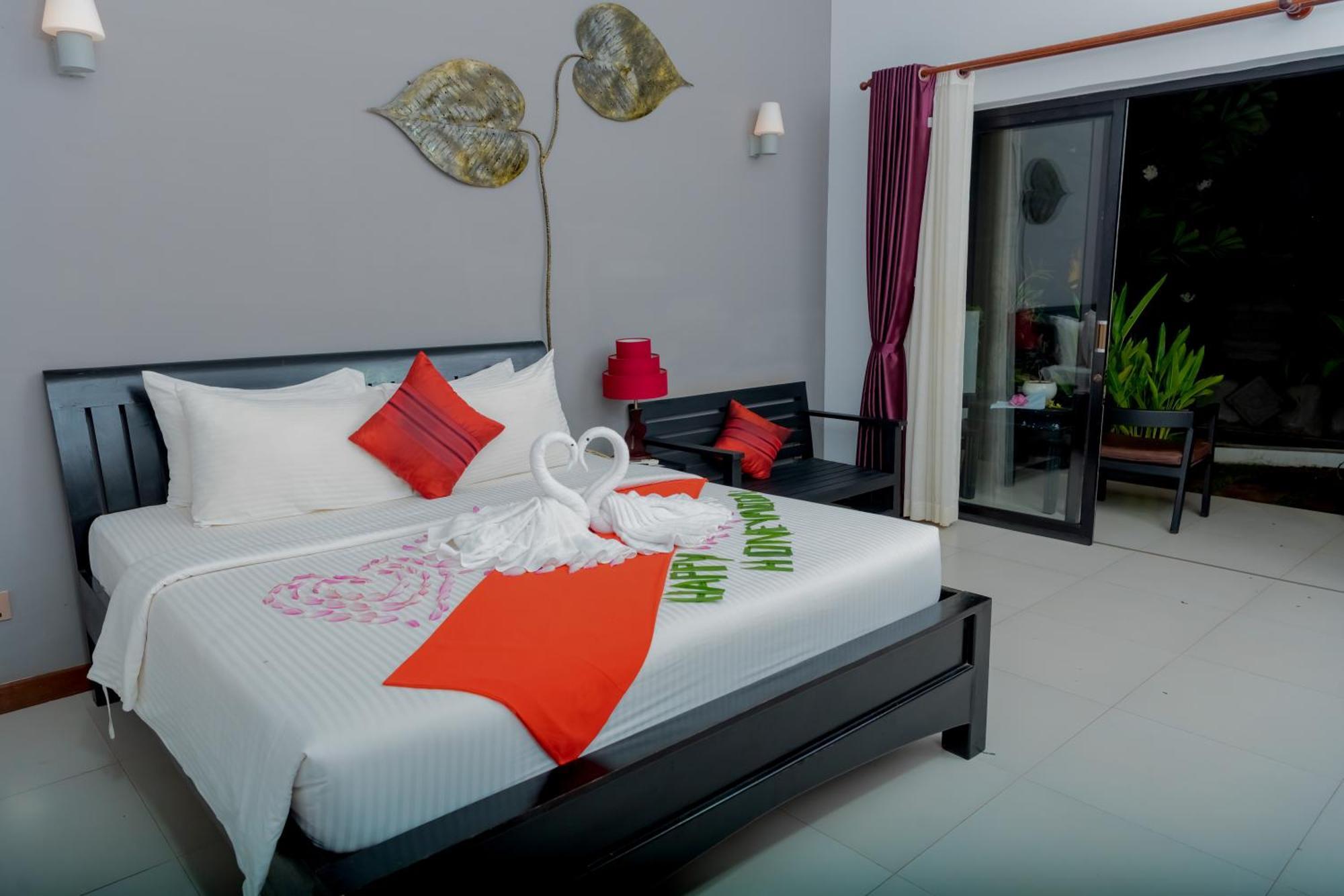 New Riverside Hotel Siem Reap Bagian luar foto